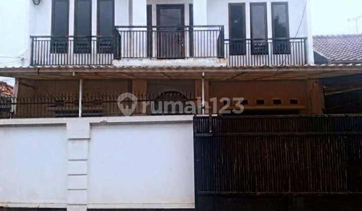 For Rent: Strategic House ±8 Minutes to Pancoran Duren Tiga Health Center, South Jakarta