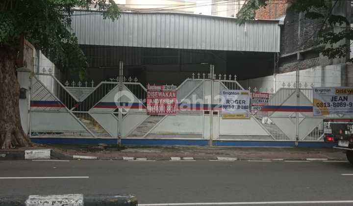 Disewakan Rumah untuk Usaha Lokasi Pinggirjalan Jakarta Pusat