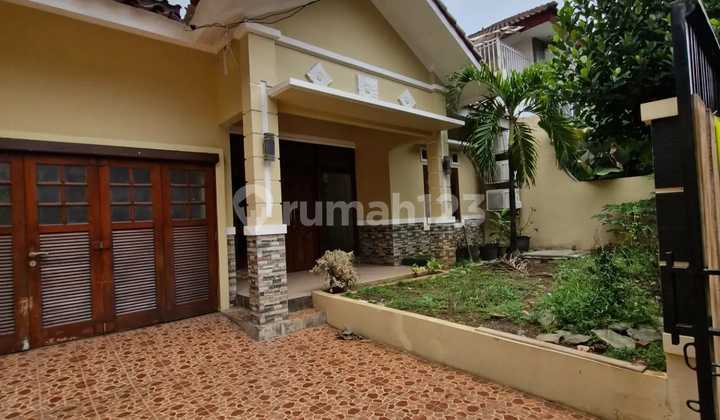 Disewakan rumah Siap Huni terawat 1 lantai di Cipete Disewakan rumah Siap Huni terawat 1 lantai di Cipete