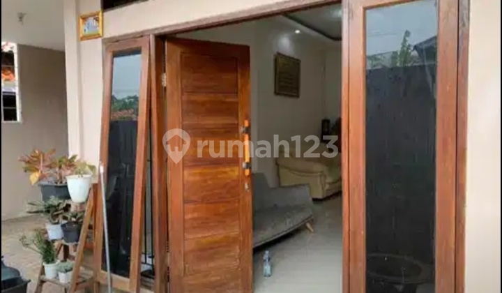 For Sale Cheap, Well-Maintained Ready-to-Occupy House in Kebagusan, South Jakarta 2