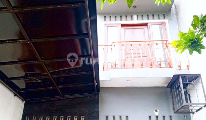 For Sale / For Rent house in the Cipete area, two-car road, can be used for an office.