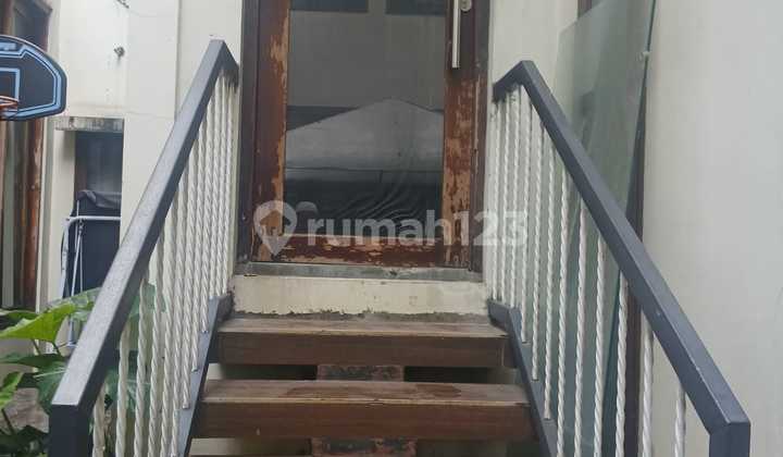 Disewa Kan Rumah Lantai 2 dan 3 bisa untuk Kantor Daerah Cilandak 2