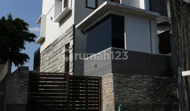 Disewa Kan Rumah Lantai 2 dan 3 bisa untuk Kantor Daerah Cilandak 1