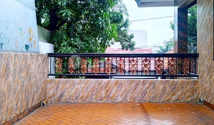 Disewakan Rumah Strategis Kawasan Bisnis Perkantoran Sangat Strategis Kawasan Pasar Minggu Jak-Sel