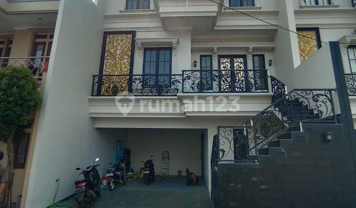 Disewakan Rumah Baru, siap huni cocok utk keluarga besar di Kebagusan Raya Disewakan Rumah Baru, siap huni cocok utk keluarga besar di Kebagusan Raya