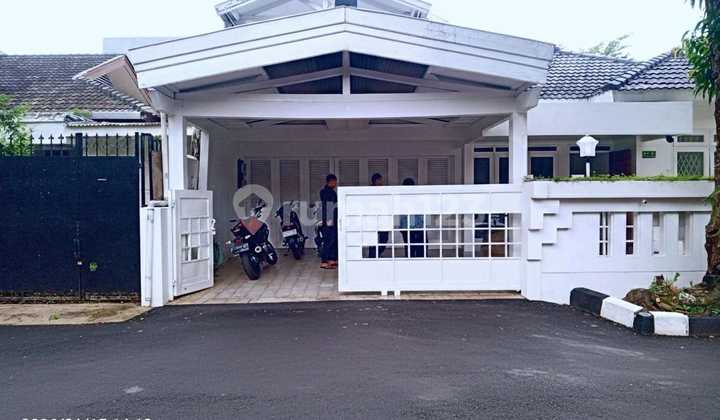 Disewakan Rumah Bagus Siap Huni Sangat Strategis Dekat Kawasan Bisnis Perkantoran, Pusat Perbelanjaan, Transportasi Publik, Kulineran, Dll 2