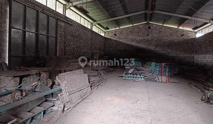 JL RAYA BOGOR , GUDANG DENGAN TANAH LUAS , LOKASI DEPAN JALAN RAYA DUA JALUR  2