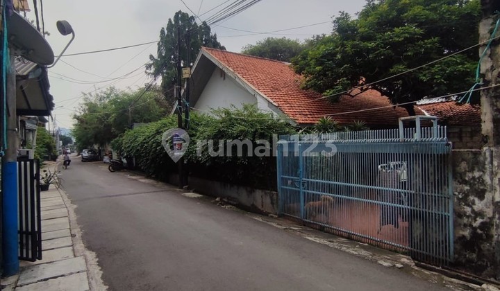 For Sale Fast Shop House and House in Cawang Office Area 2