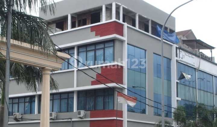 Dijual Ruko 3.5Lantai dengan Letak Strategis di Buaran Jakarta Timur Dijual Ruko 3.5Lantai dengan Letak Strategis di Buaran Jakarta Timur