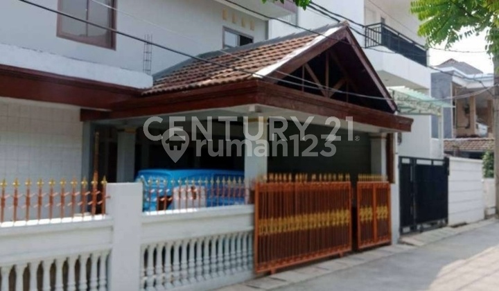 RUMAH HOEK MURAH LUAS SIAP HUNI DI KELAPA GADING JL ALAT MUSIK 2