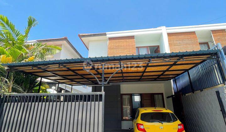 Pab374 Rumah Bagus Semi Furnished di Jl. Badak Sari, Renon 1