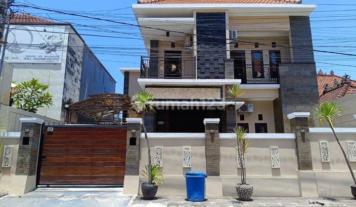 Nicely Furnished 2 Floor Villa in Kerobokan, Badung 1