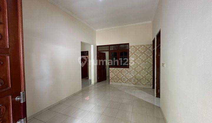 Nice Unfurnished Rented House in Dukuh Sari, Sesetan 2