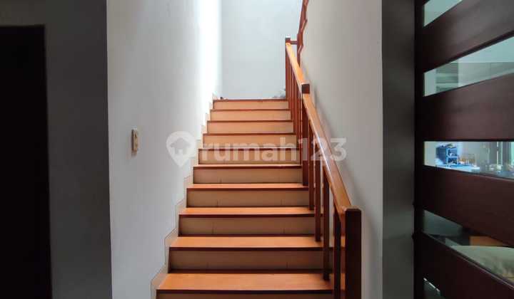 Pab728 For Sale Semi-Furnished House in the Elite Renon Area, Denpasar 2