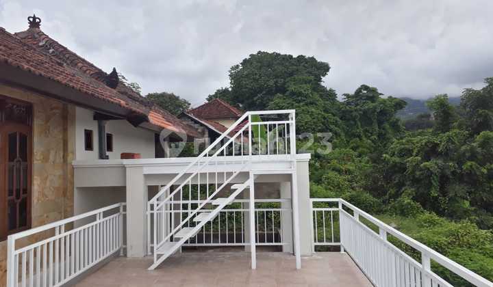 For Sale Fast Semi Villa House with Sea View in Lovina Buleleng