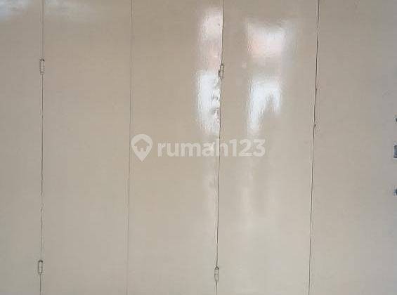 Ruko 3 Lantai siap pakai lokasi strategis di Jl. Holis, Bandung 2
