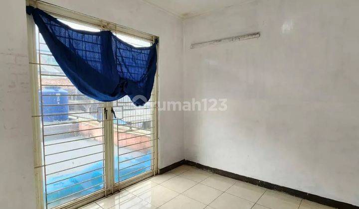 Ruko siap pakai lokasi strategis di Padalarang 5