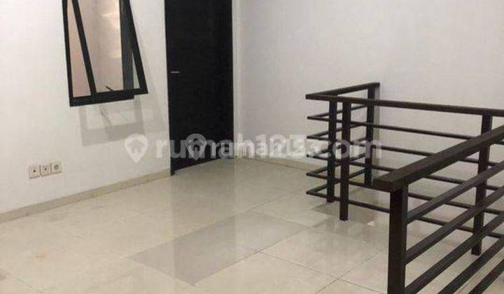 Ruko cantik lokasi strategis siap pakai di Cipedes,Bandung 5