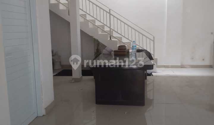 Comfortable ready-to-occupy house in Banyak Sumba, Kota Baru Parahyangan. Comfortable ready-to-occupy house in Banyak Sumba, Kota Baru Parahyangan.