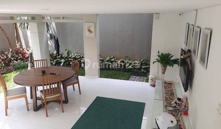 Rumah cantik 2 Lantai siap huni di Ciumbuleuit, Bandung 2