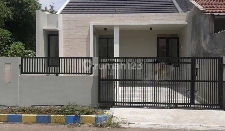 Rumah Minimalis siap huni di Taman Holis Indah 1 1