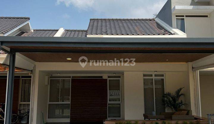 Rumah minimalis modern siap huni di Kota Baru Parahyangan 1