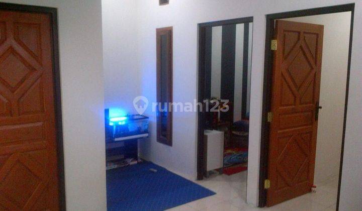 Rumah cantik super nyama  siap huni di Jl. Suryalaya  2