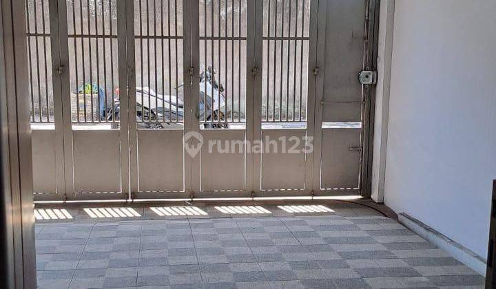 Rumah minimalis super nyaman di Sayap Sudirman 2