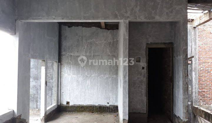 Rumah 2 Lantai Sudah SHM di Gegerkalong Bandung 1