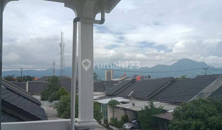 Rumah 2 lantai siap huni di Daerah Cipamokolan 2