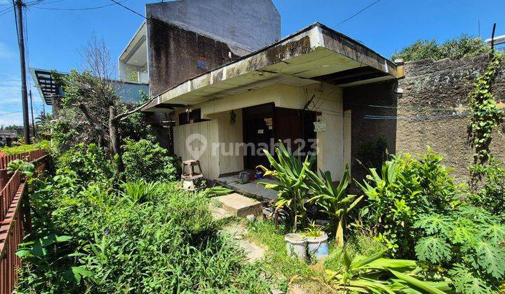 Rumah hitung tanah di Sayap Rajawali, Bandung