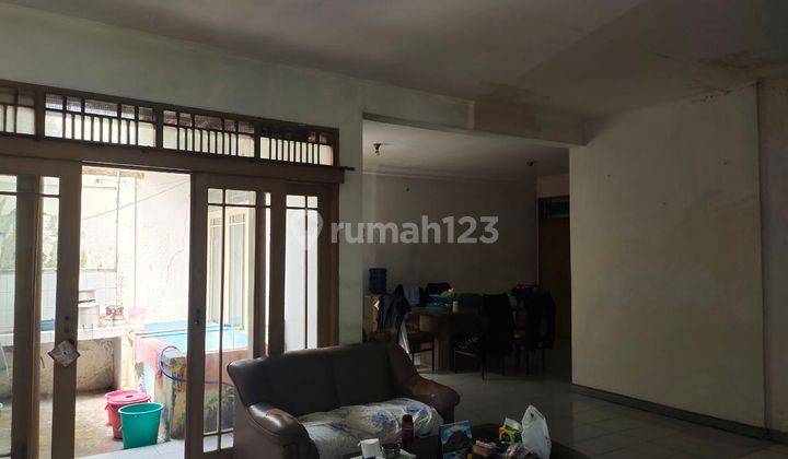 Rumah Minimalis 2 Lantai Di Komplek Pharmindo 2