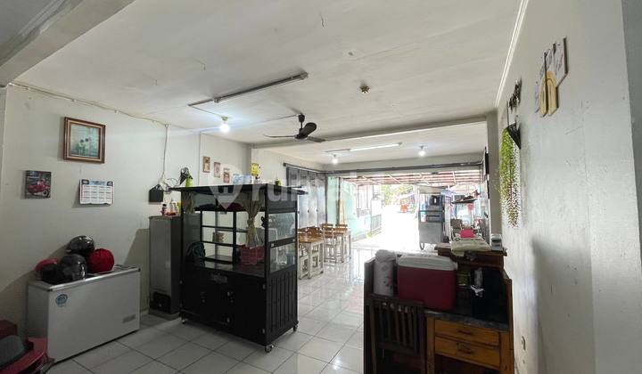 For Quick Sale: 2.5-Story Shop House in Strategic Location at the Center of Cimahi City