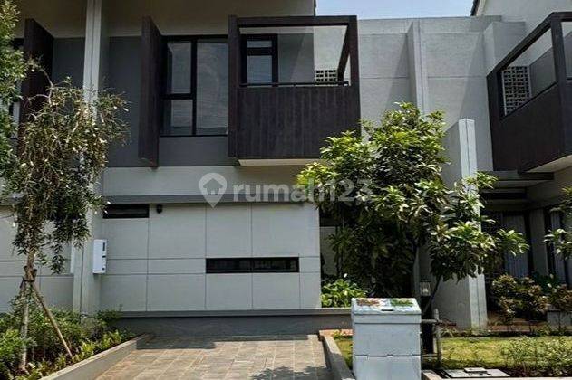 Rumah nyaman siap huni di Summarecon 1