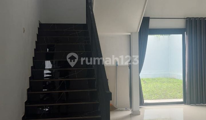 For Sale House/Villa in Cisaroni Lembang 2