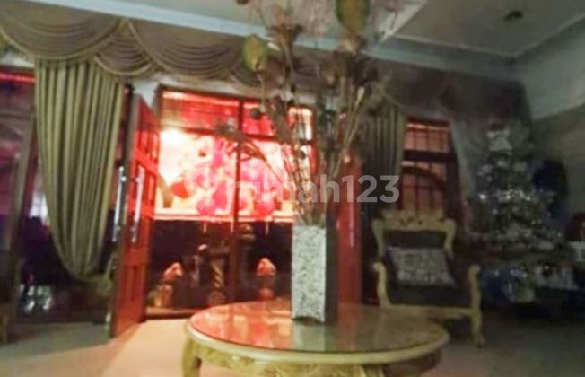 For Sale Ready-to-Occupy House on Sudirman Main Road Garut
