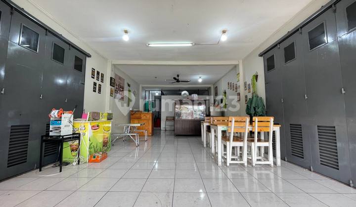 For Quick Sale: 2.5-Story Shop House in Strategic Location at the Center of Cimahi City