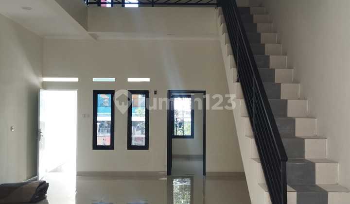 For Sale Residential House in Cipageran, North Cimahi 2