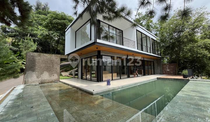 Dijual Villa Modern Semi Furnish Kawasan Dago Best View