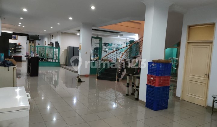 For Sale Rumah/Tempat Usaha Dijual di Daerah Cibaduyut