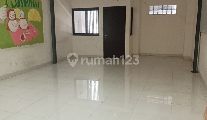 Disewakan Ruang Usaha Di Gatot Subroto 1