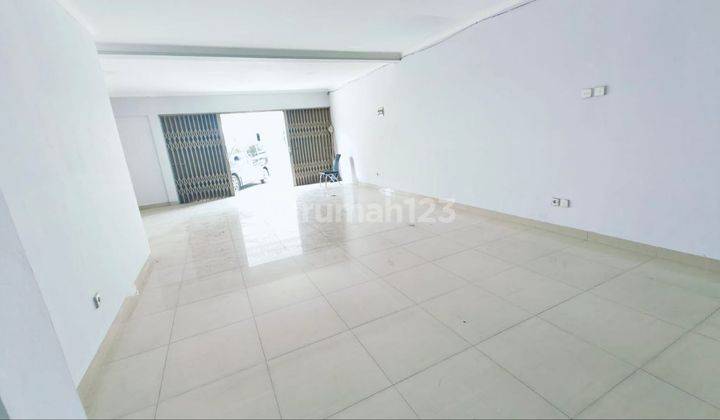 Ruko 2 Lantai Siap Pakai Di Taman Holis Indah  2