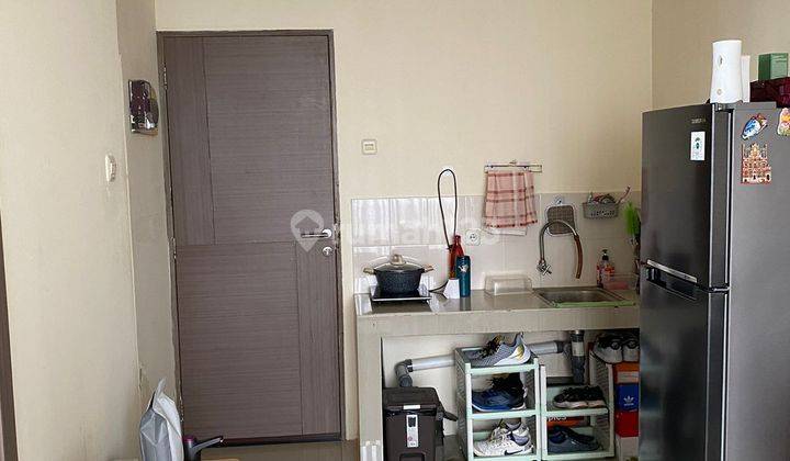 Jual Murah Segera Apartemen Medina 2 Kamar Tidur Sudah Diubah Jadi 1 Kamar Tidur . Terletak di Lantai 19 Lantai Tertinggi , Type Sudut Sehingga View Bagus 2