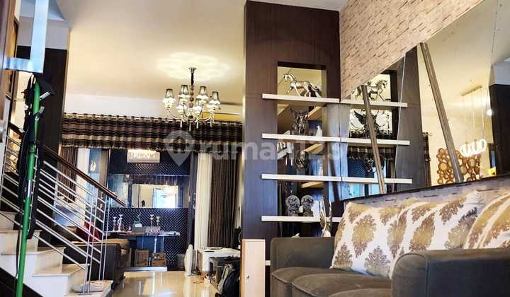 Rumah Pantai Mentari Semi Furnished 2 Lantai 1