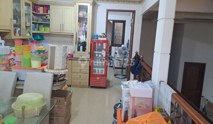 Rumah di Pakuwon City, Mulyorejo Surabaya Bagus Selatan 4