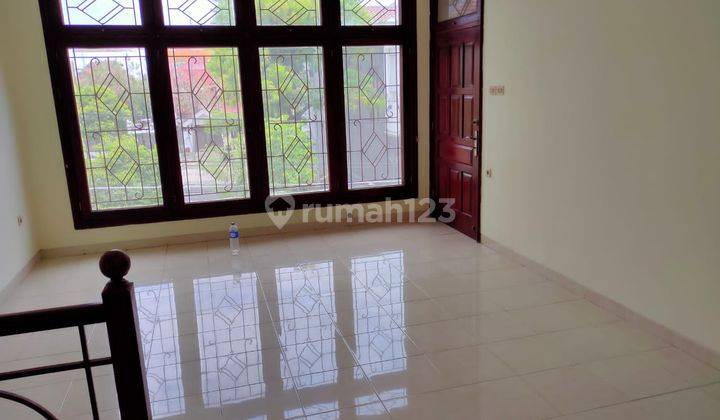 Rumah di Sutorejo Prima, Surabaya Sudah Renovasi Utara Minimalis 3