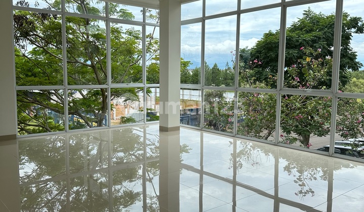 For Rent, Main Road Ruko Magna Commercial, Hook, 3 Floors, Summarecon, Bandung, Near Mc D