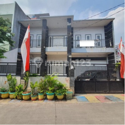 Affordable 2-Story House on Jl. Kartini, Sawah Besar, Central Jakarta 1