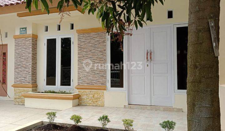 Rumah 1,5 Lantai Nyaman Aman Depan Lapangan 2