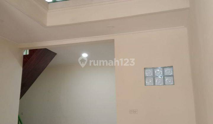 Rumah 1,5 Lantai Nyaman Aman Depan Lapangan 2